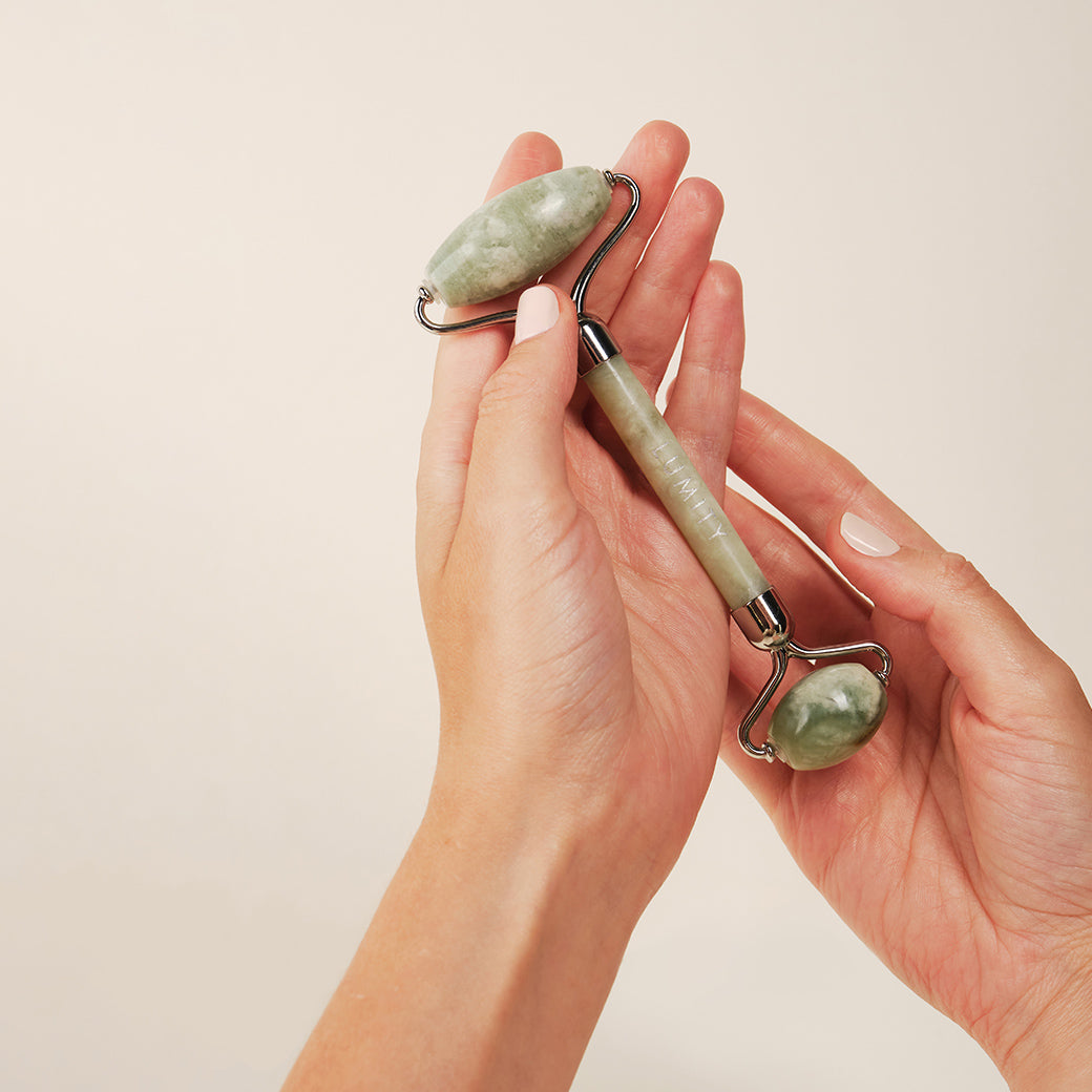 Jade Facial Roller Hands